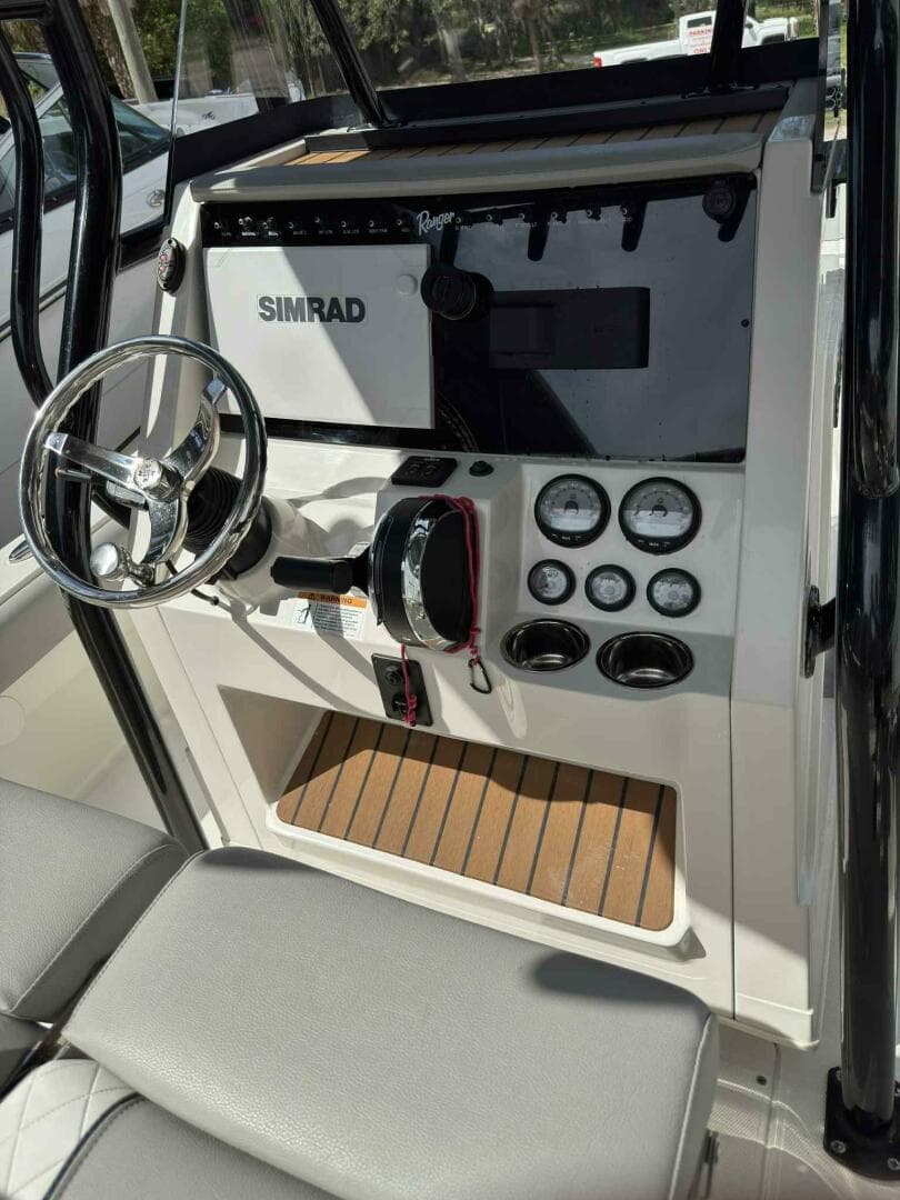 2020 Ranger 2360 Bay Boat
