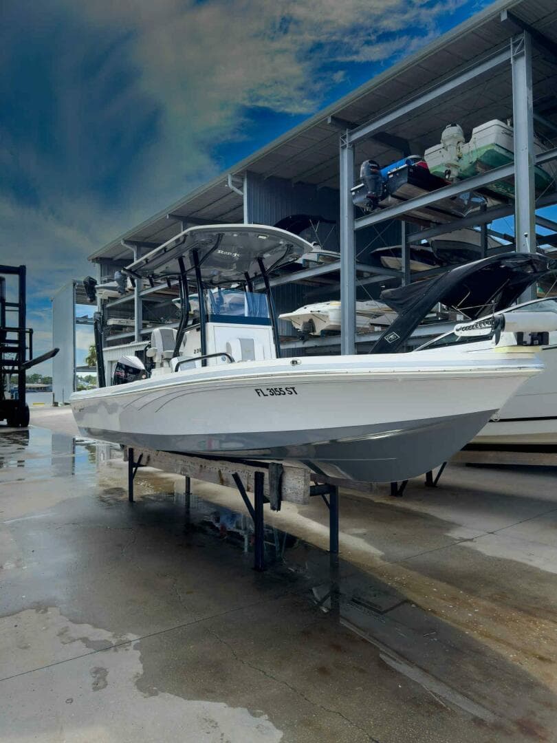 2020 Ranger 2360 Bay Boat