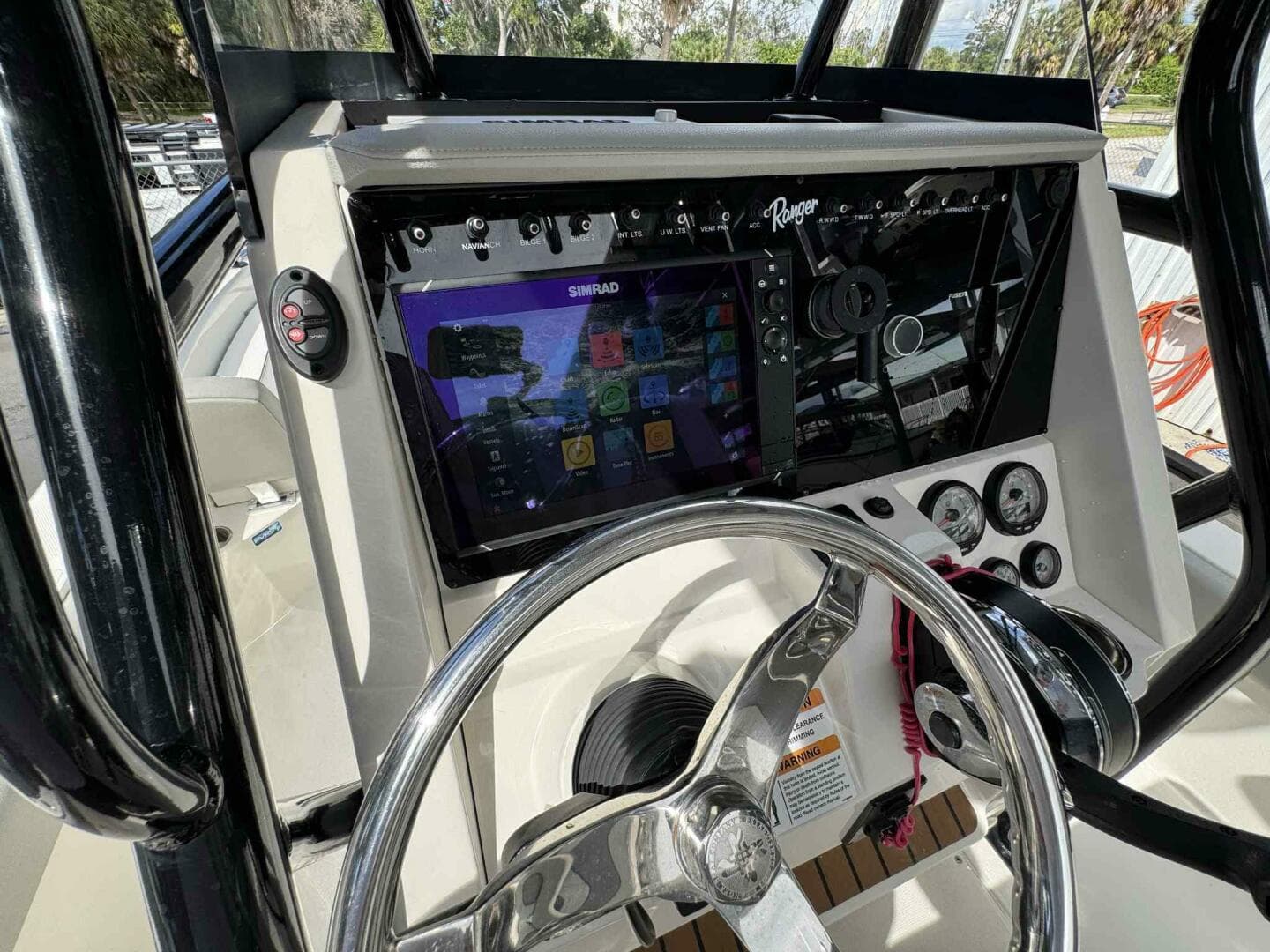 2020 Ranger 2360 Bay Boat