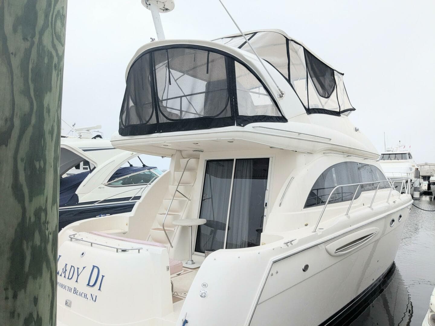 2004 Meridian 411