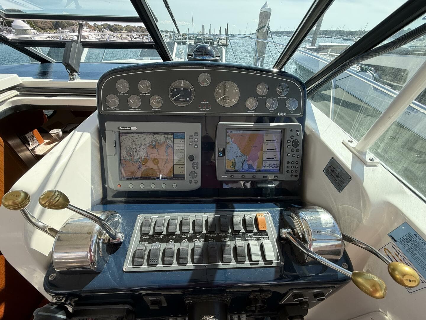 2003 Tiara Yachts 3500