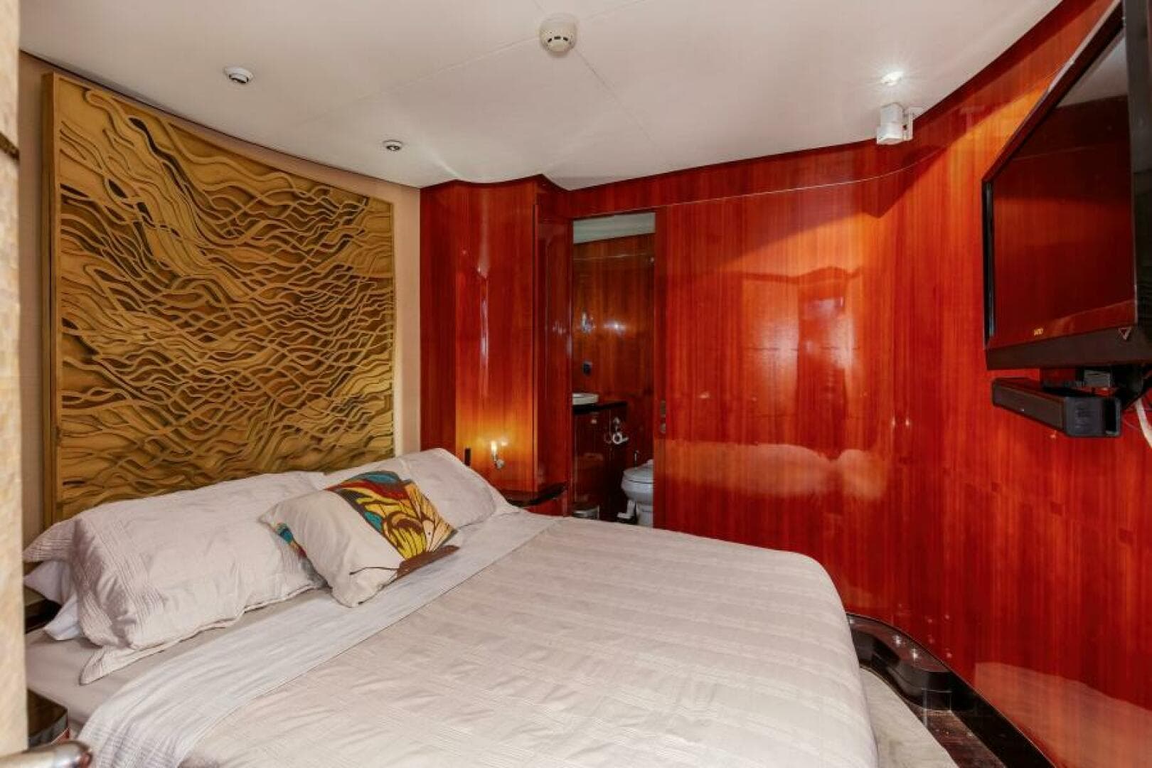 Custom 2004 Ebony - Salony Sportfish - MSR