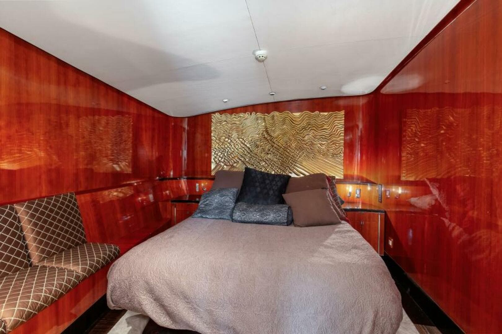 Custom 2004 Ebony - Salony Sportfish - MSR