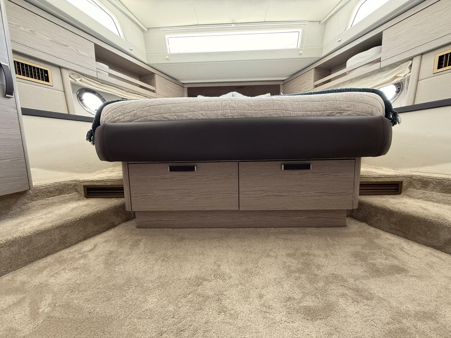 2024 Greenline 48 Fly Hybrid