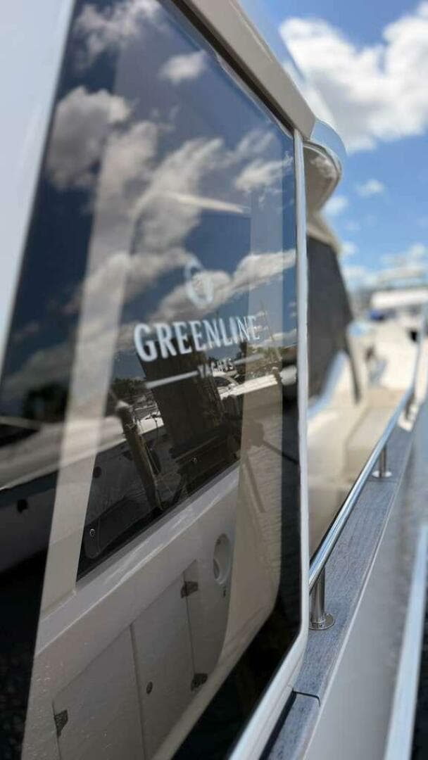 2024 Greenline 48 Fly Hybrid