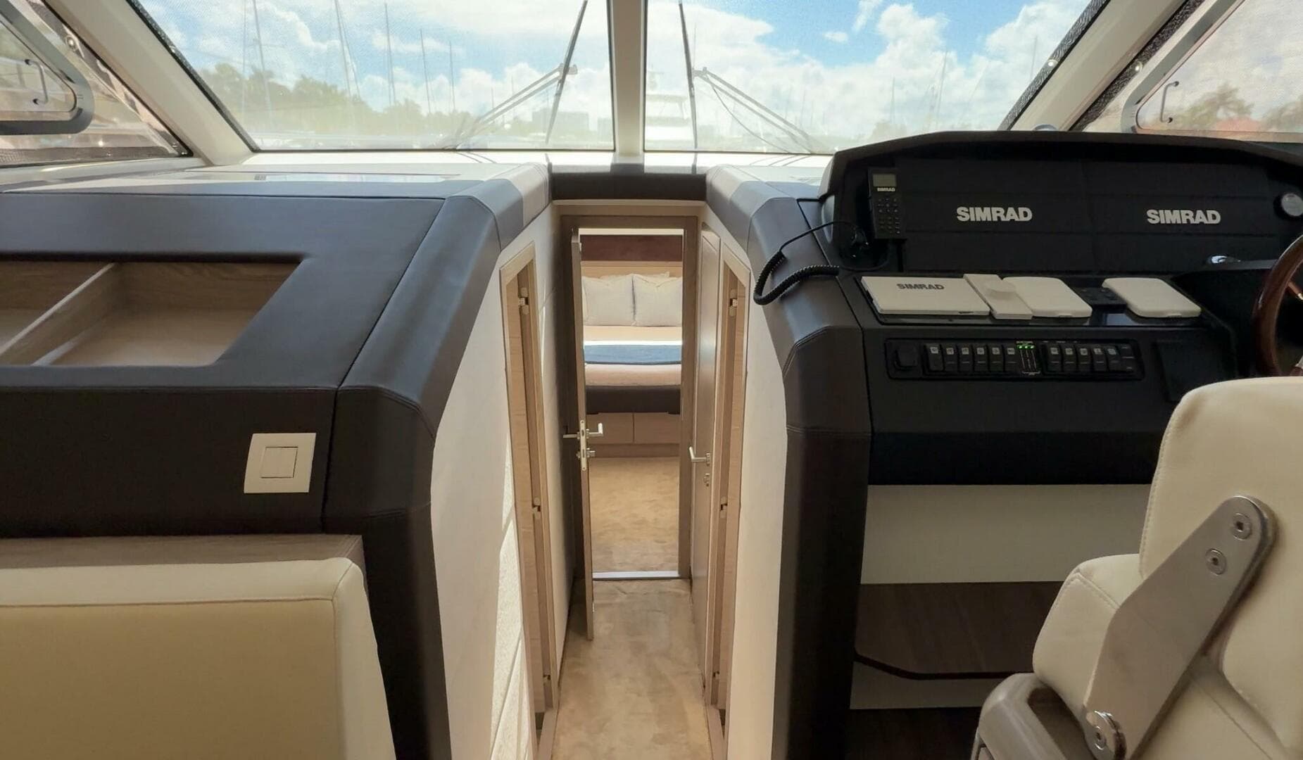 2024 Greenline 48 Fly Hybrid