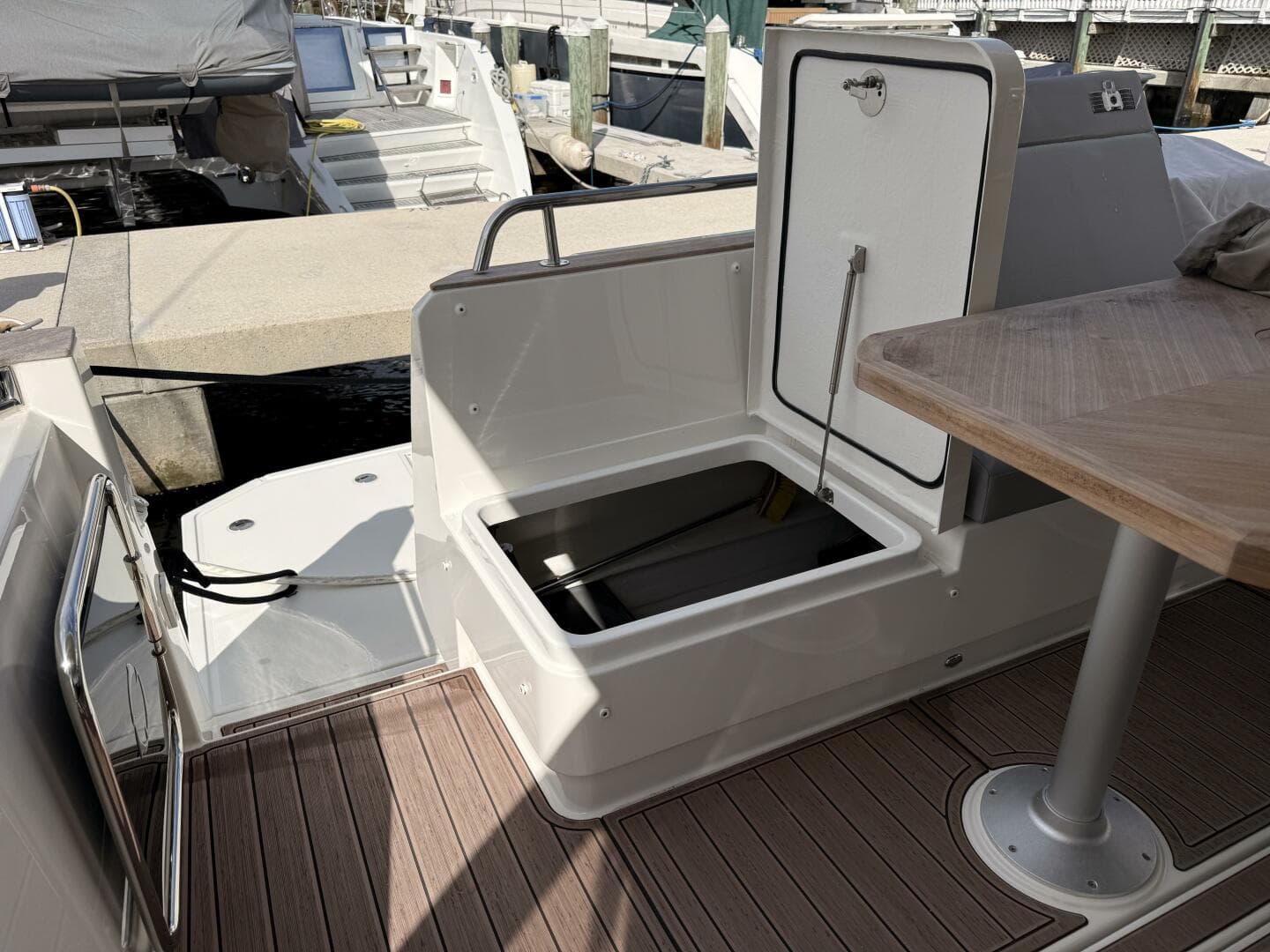 2024 Greenline 48 Fly Hybrid