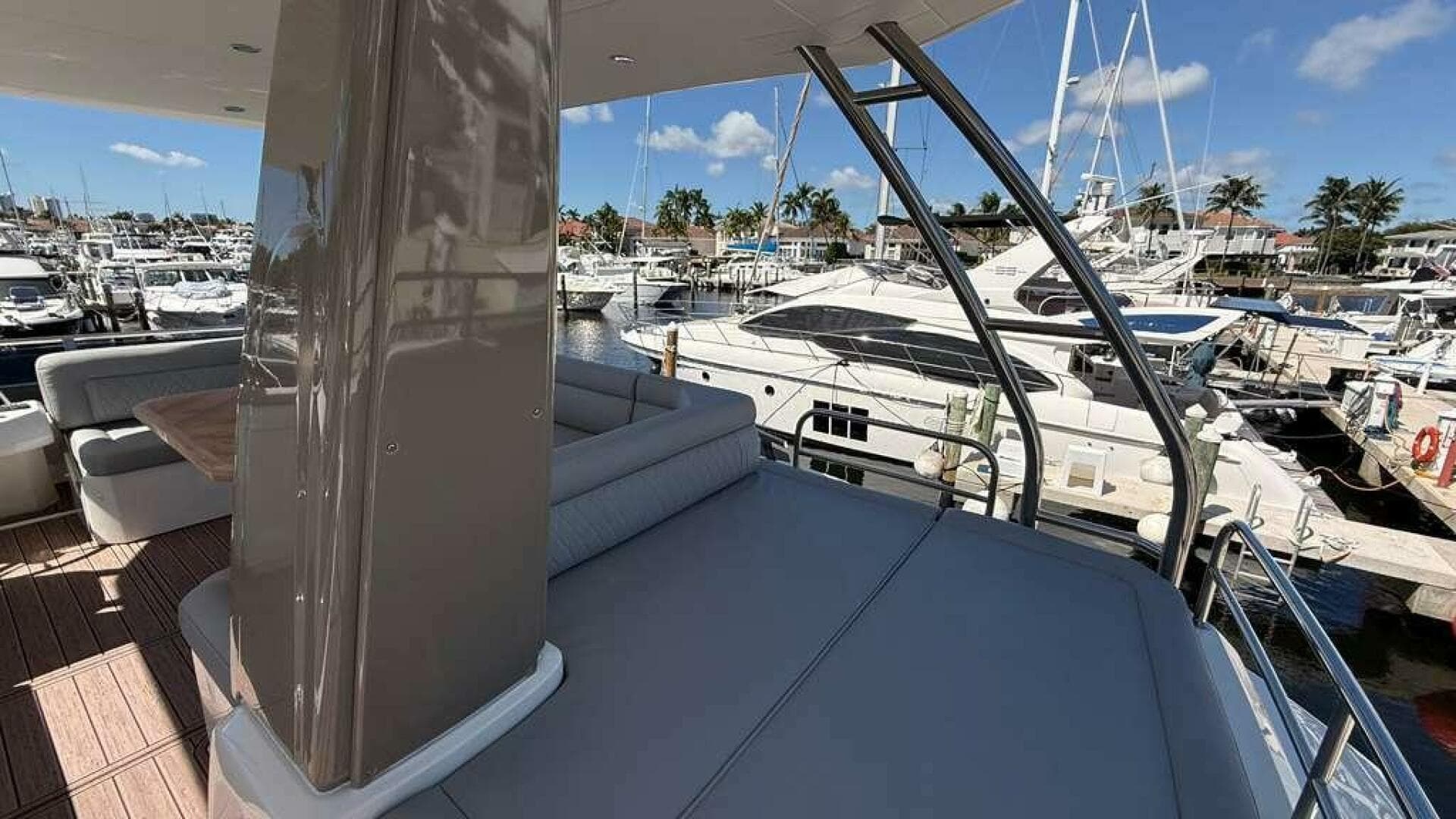 2024 Greenline 48 Fly Hybrid