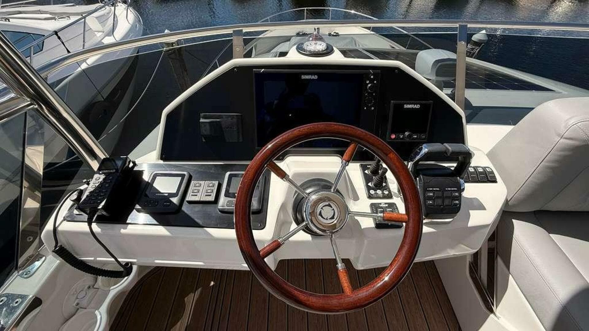 2024 Greenline 48 Fly Hybrid