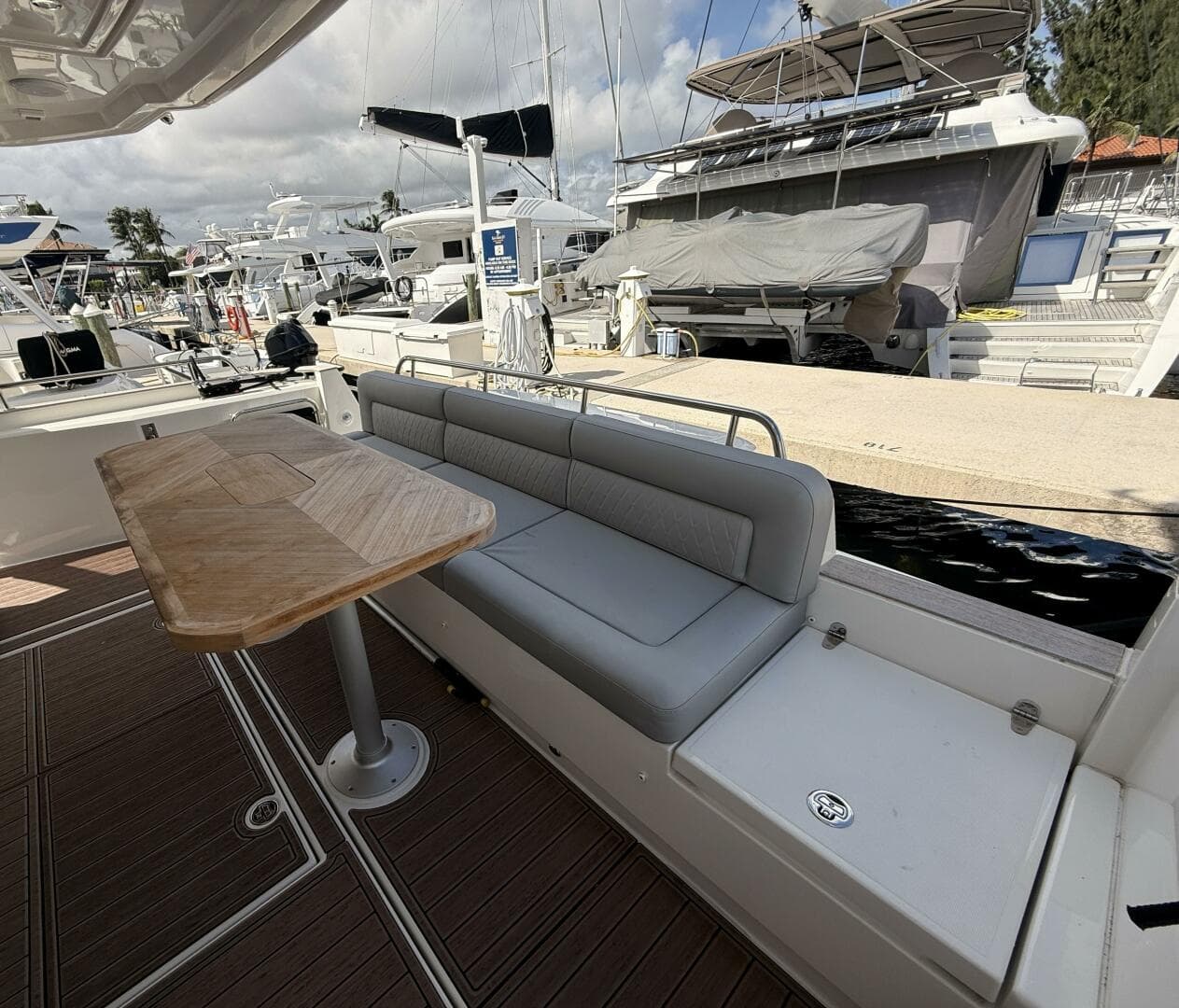 2024 Greenline 48 Fly Hybrid