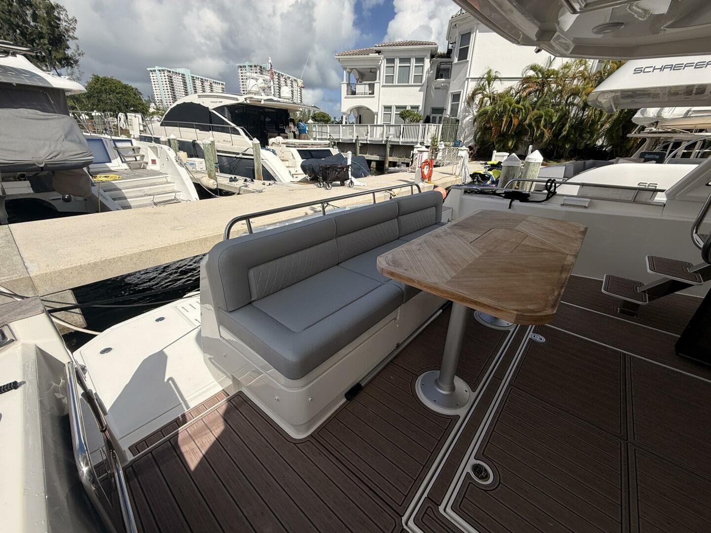 2024 Greenline 48 Fly Hybrid