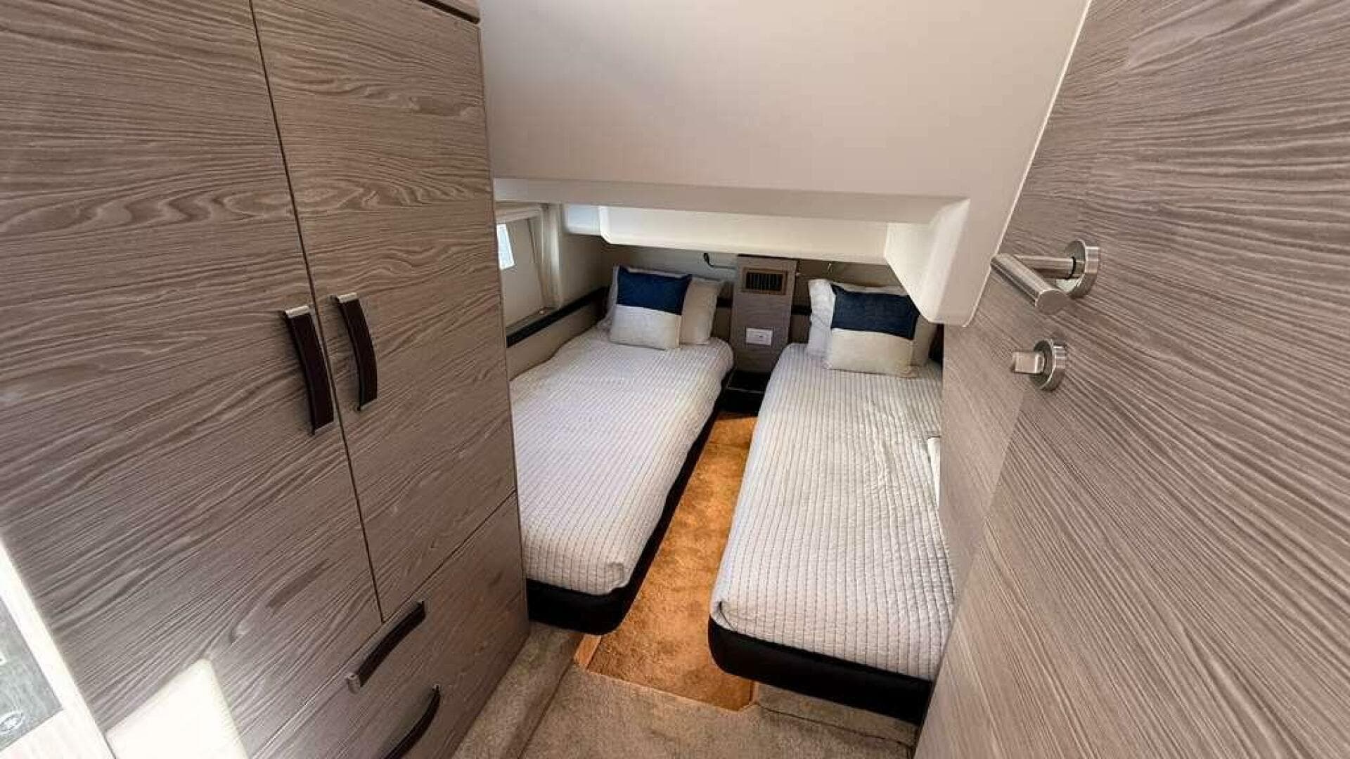 2024 Greenline 48 Fly Hybrid