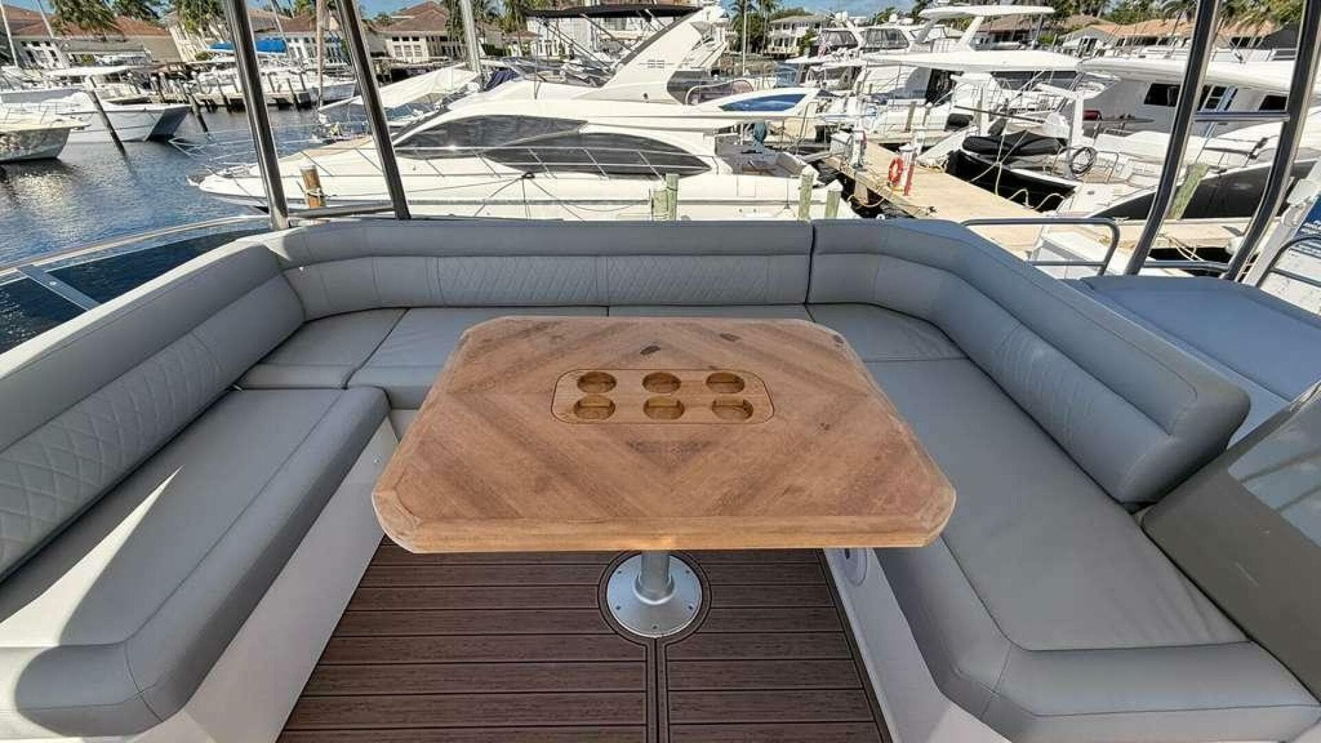 2024 Greenline 48 Fly Hybrid