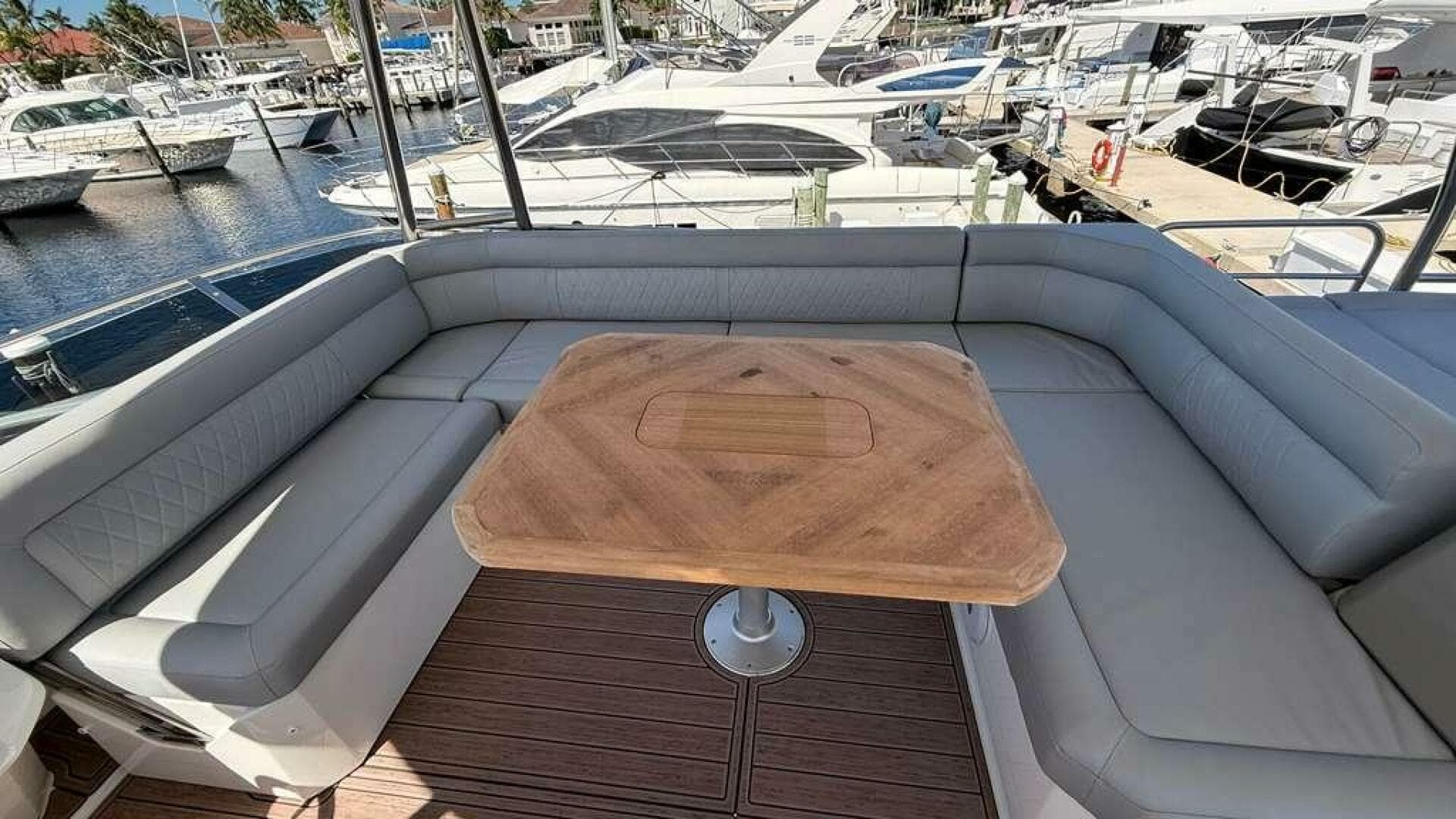 2024 Greenline 48 Fly Hybrid