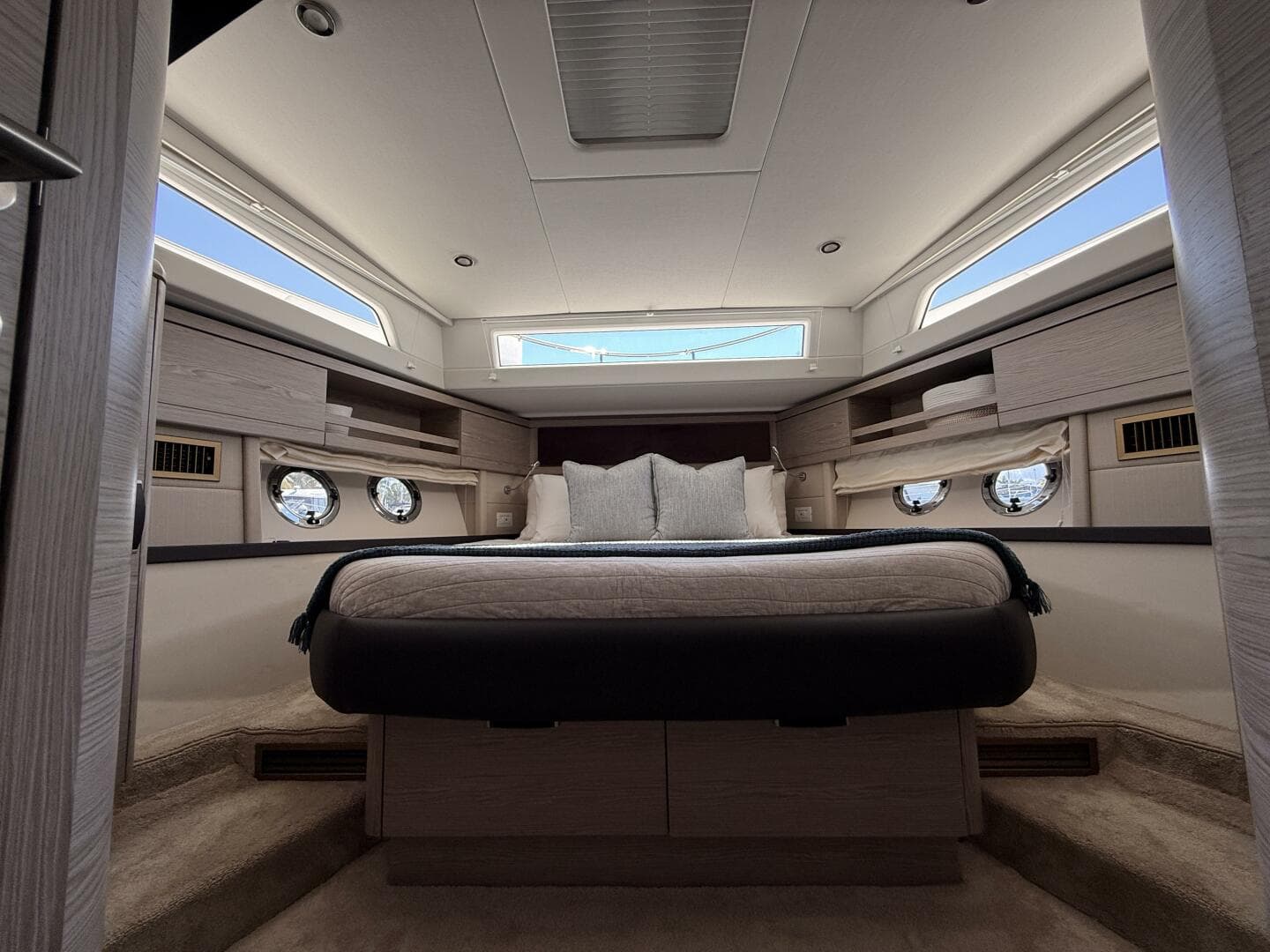 2024 Greenline 48 Fly Hybrid