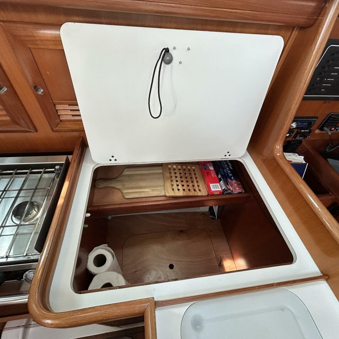 2001 Beneteau 361