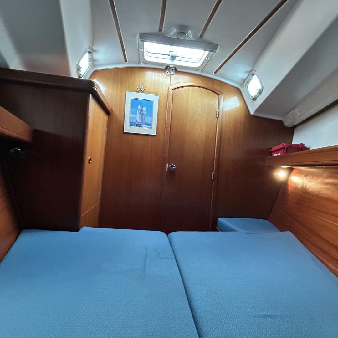 2001 Beneteau 361