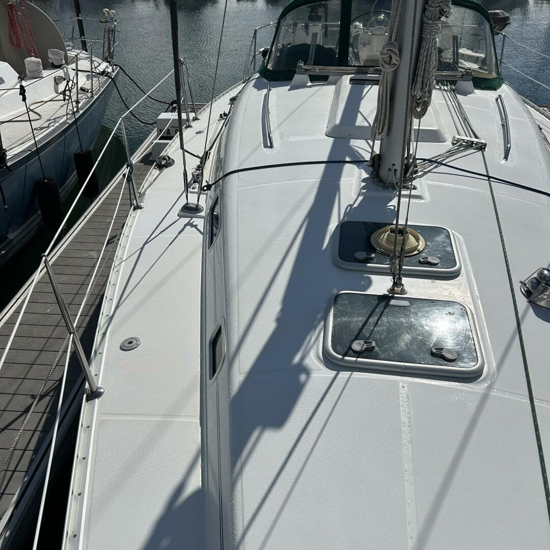 2001 Beneteau 361