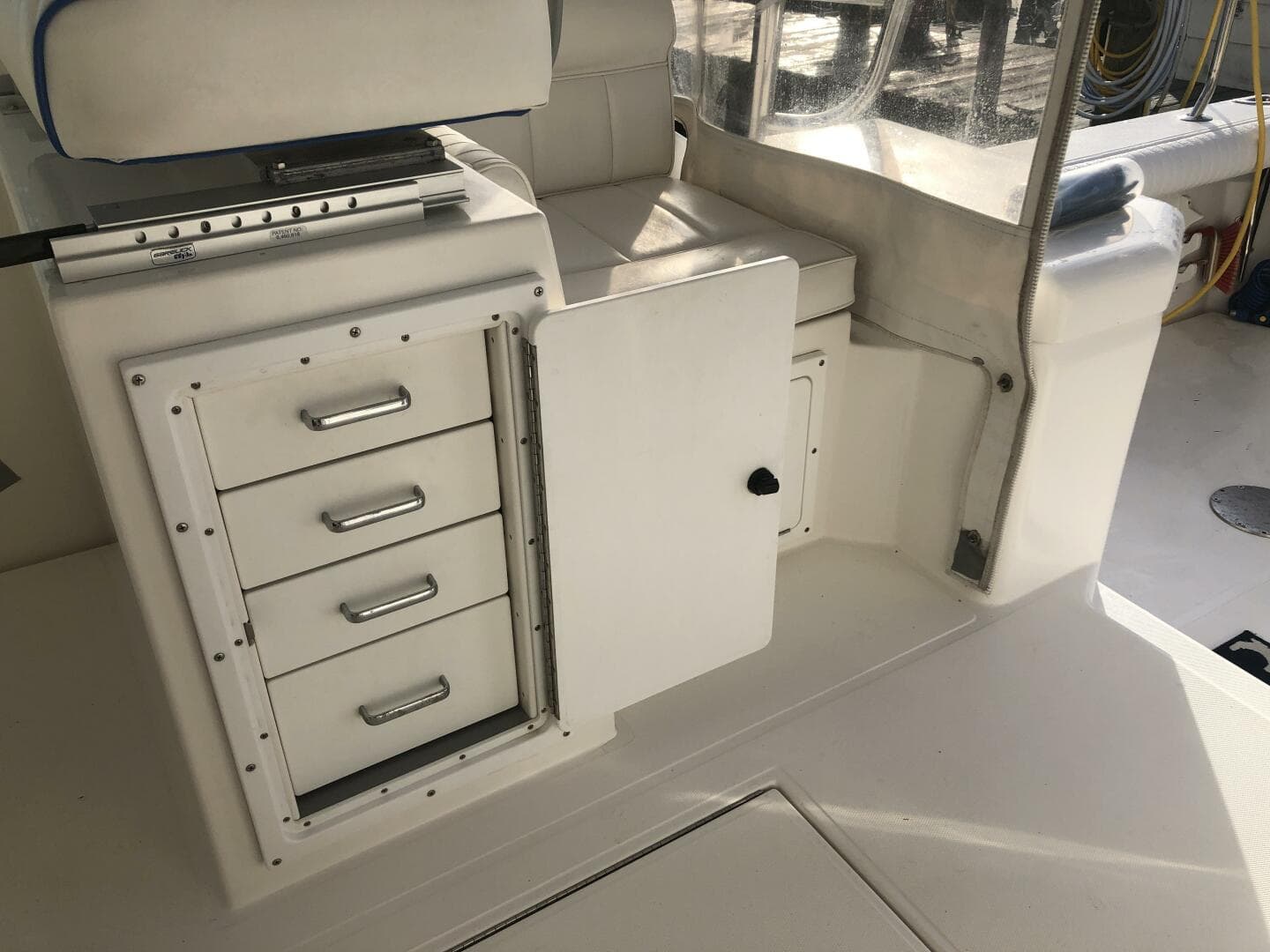 2000 Cabo 31 Express