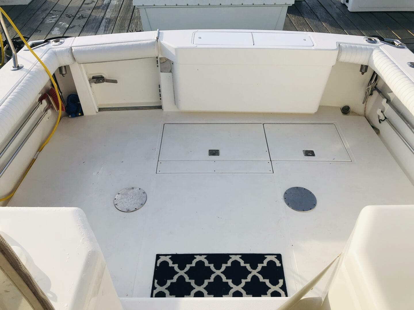 2000 Cabo 31 Express