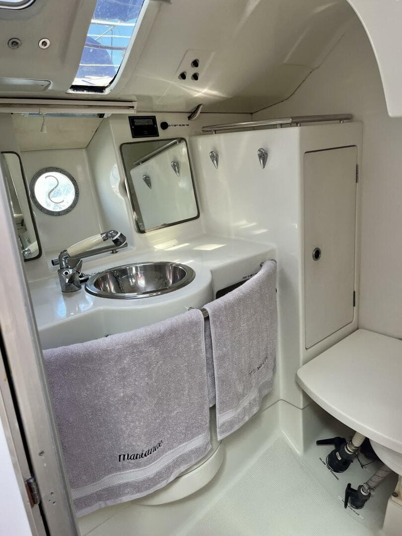 1991 Beneteau First 38s5