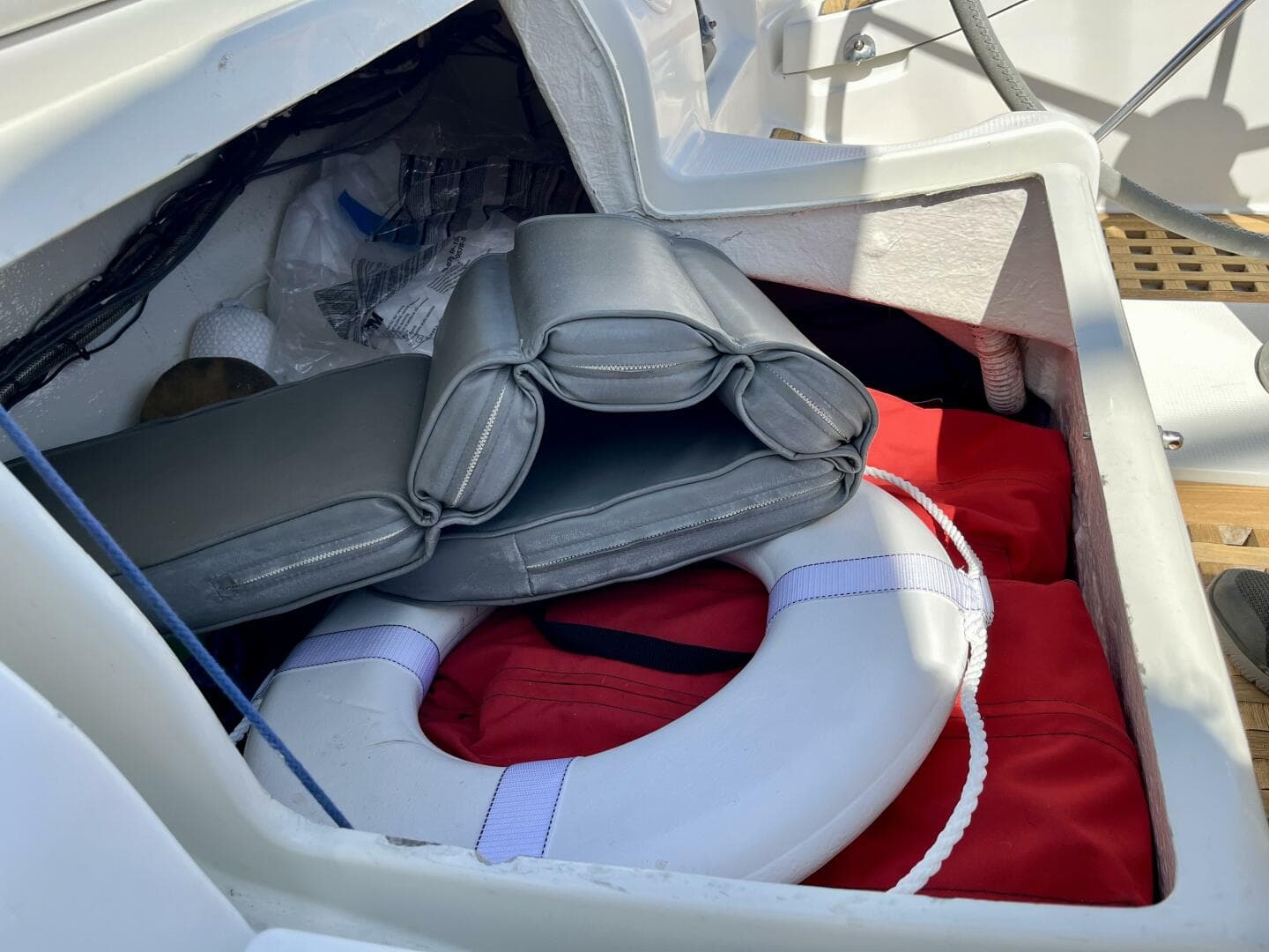 1991 Beneteau First 38s5