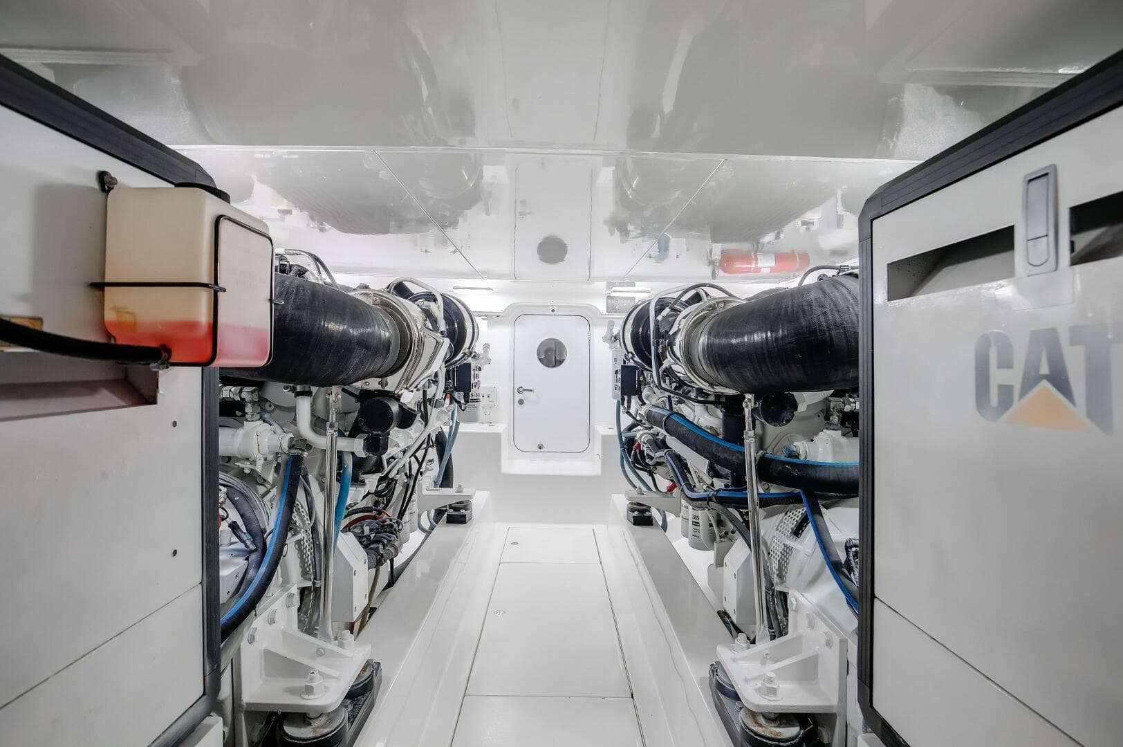 2015 Ocean Yachts 64 Convertible