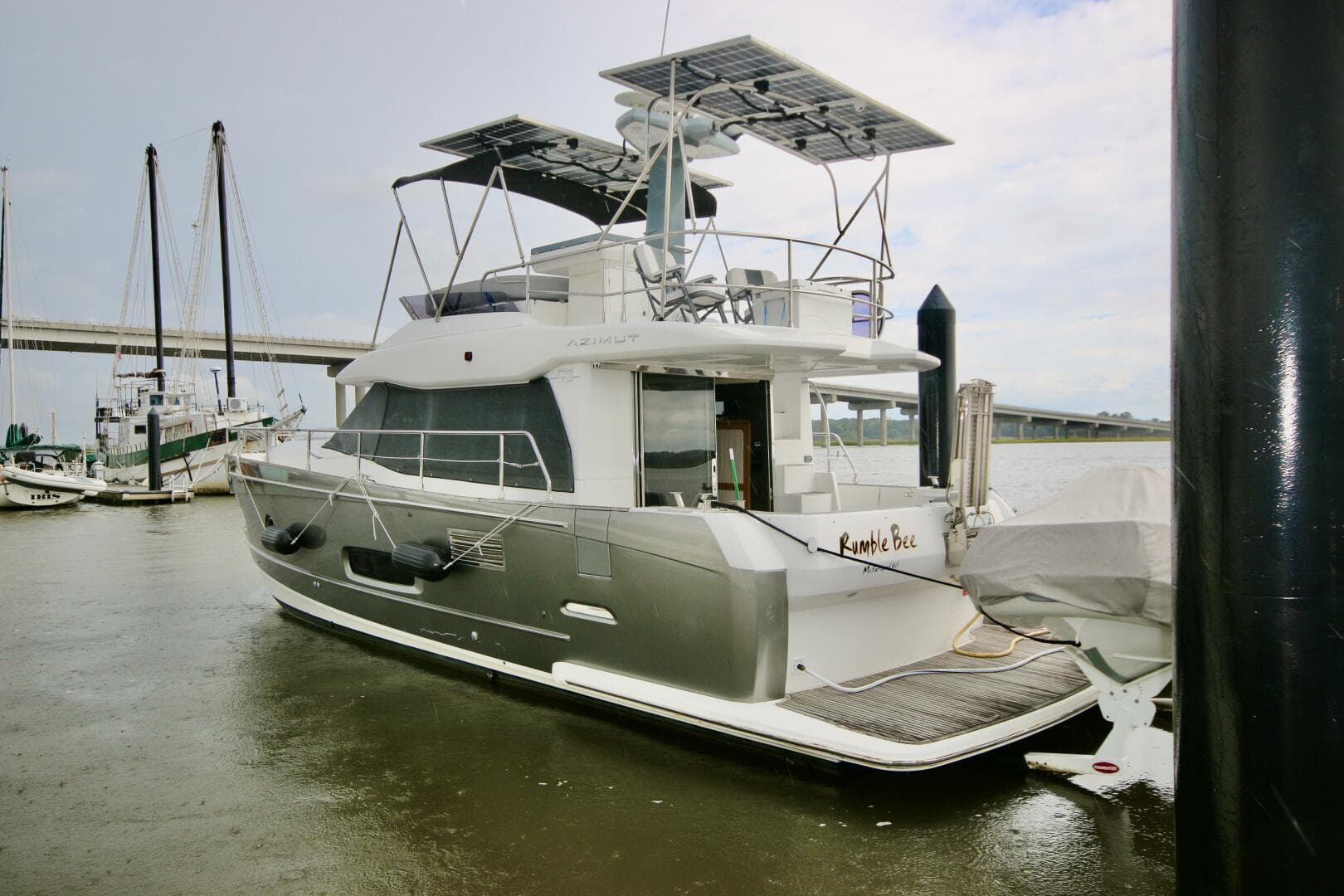 2015 Azimut Magellano 43