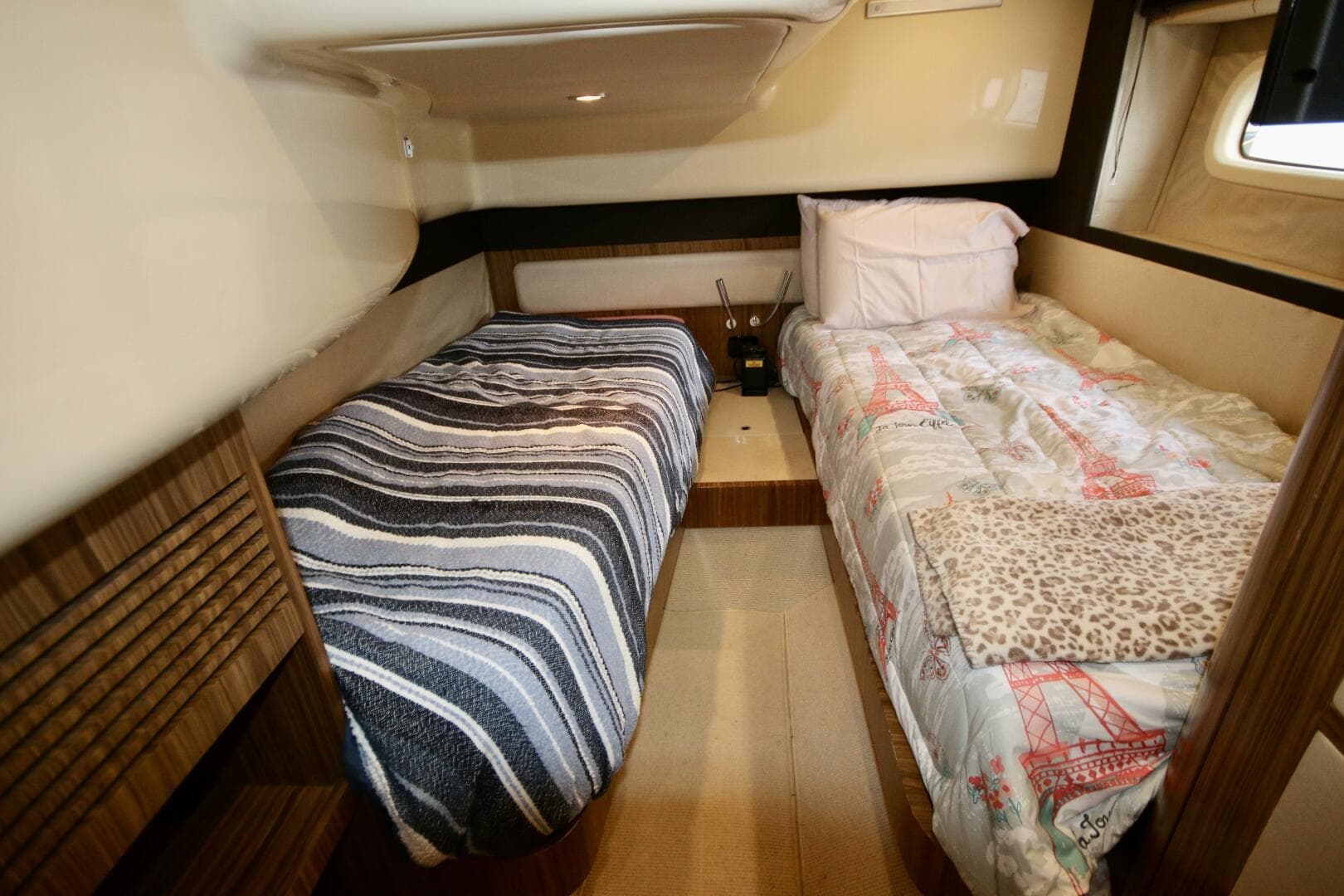 2015 Azimut Magellano 43