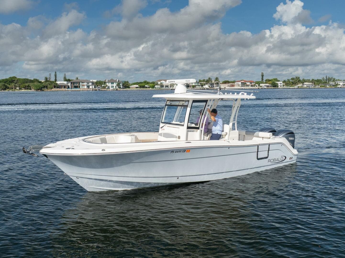 2022 Robalo 