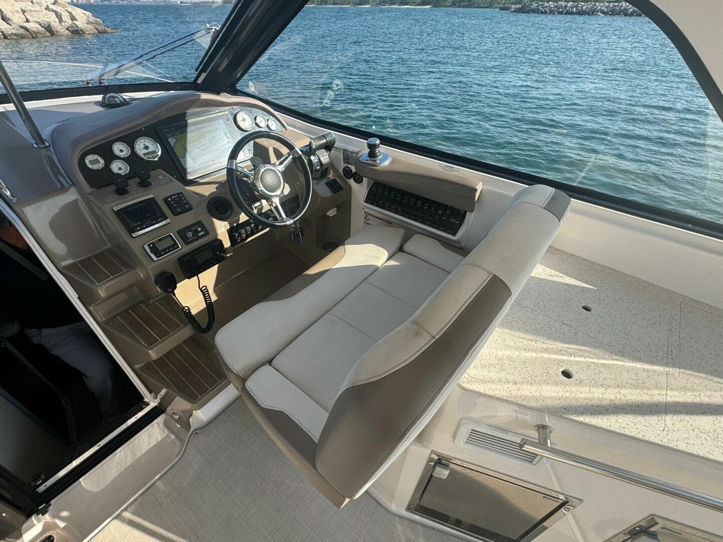 2016 Regal 35 Sport Coupe