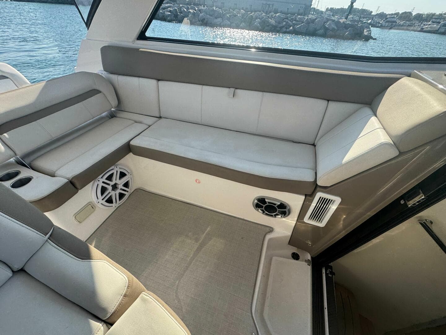 2016 Regal 35 Sport Coupe