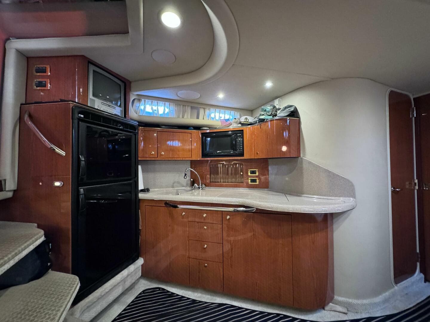 2001 Sea Ray 380 Sundancer