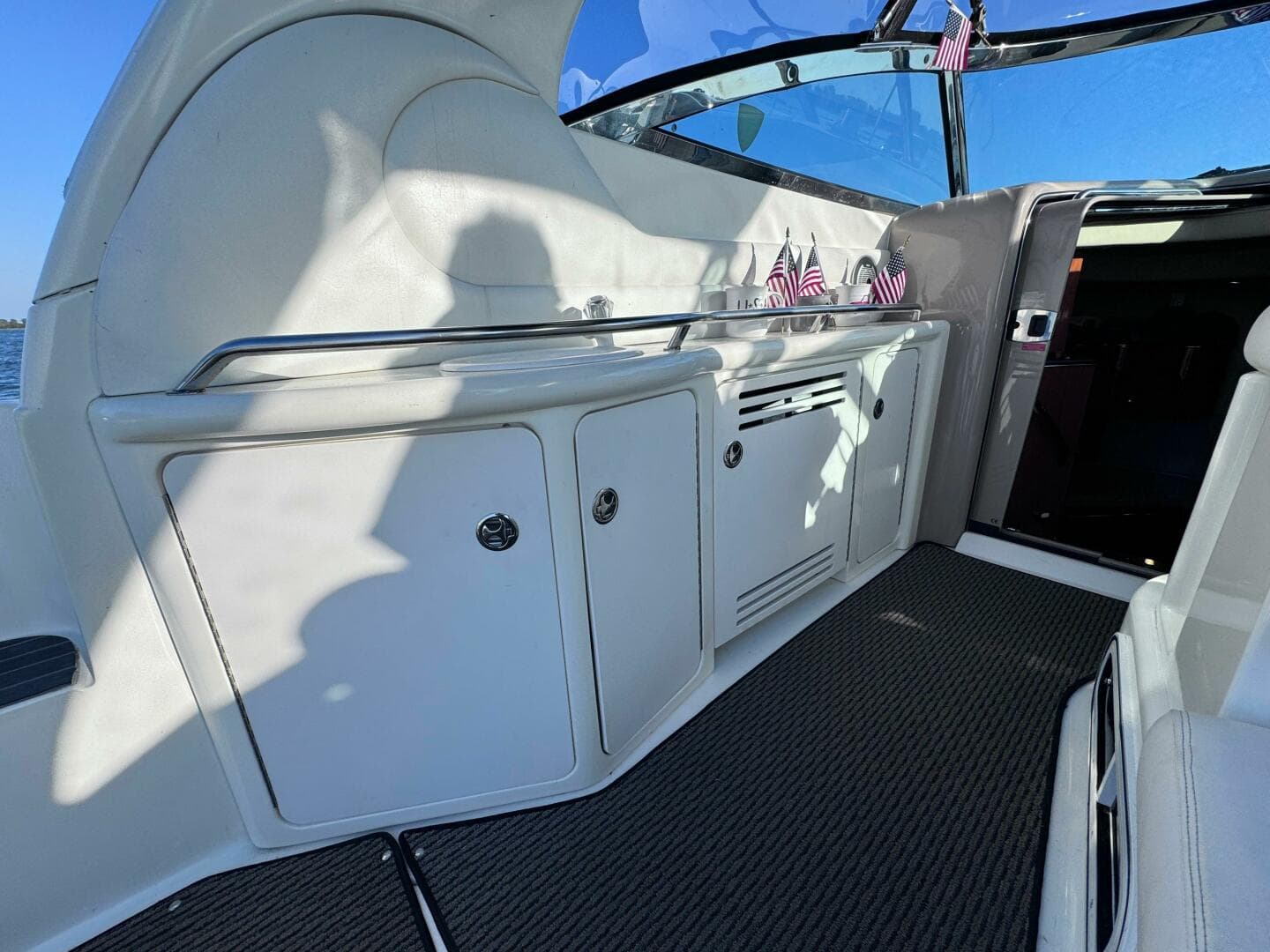 2001 Sea Ray 380 Sundancer