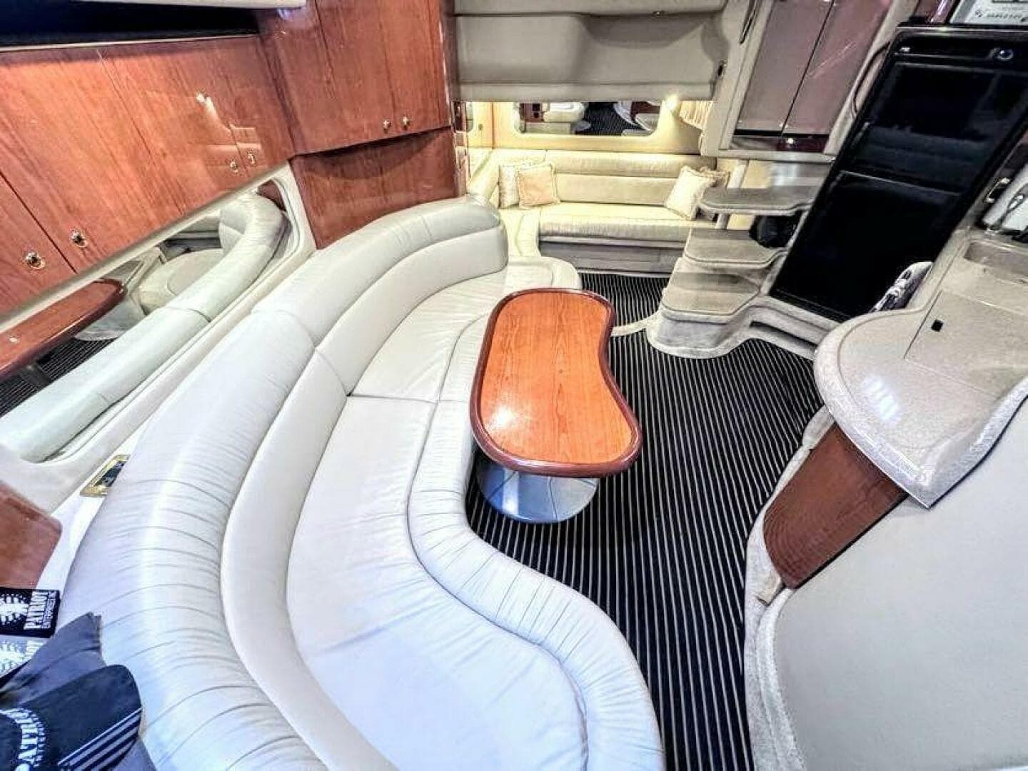 2001 Sea Ray 380 Sundancer