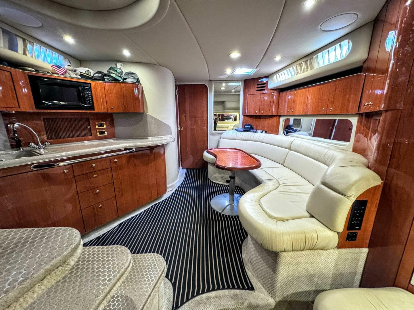 2001 Sea Ray 380 Sundancer