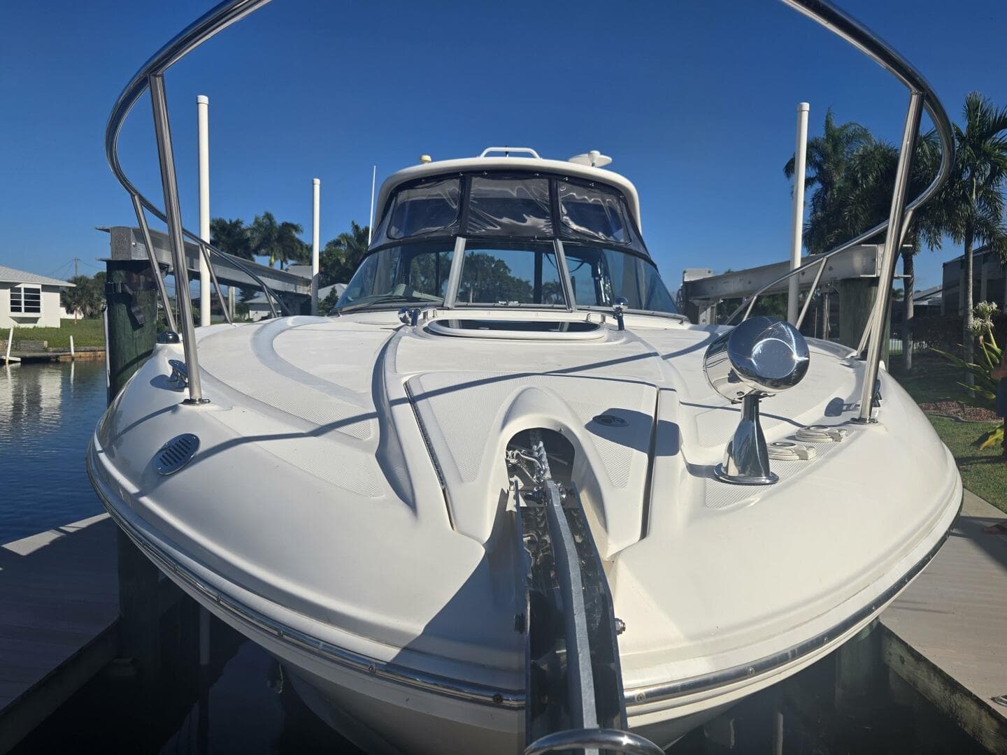 2010 Sea Ray 330 Sundancer
