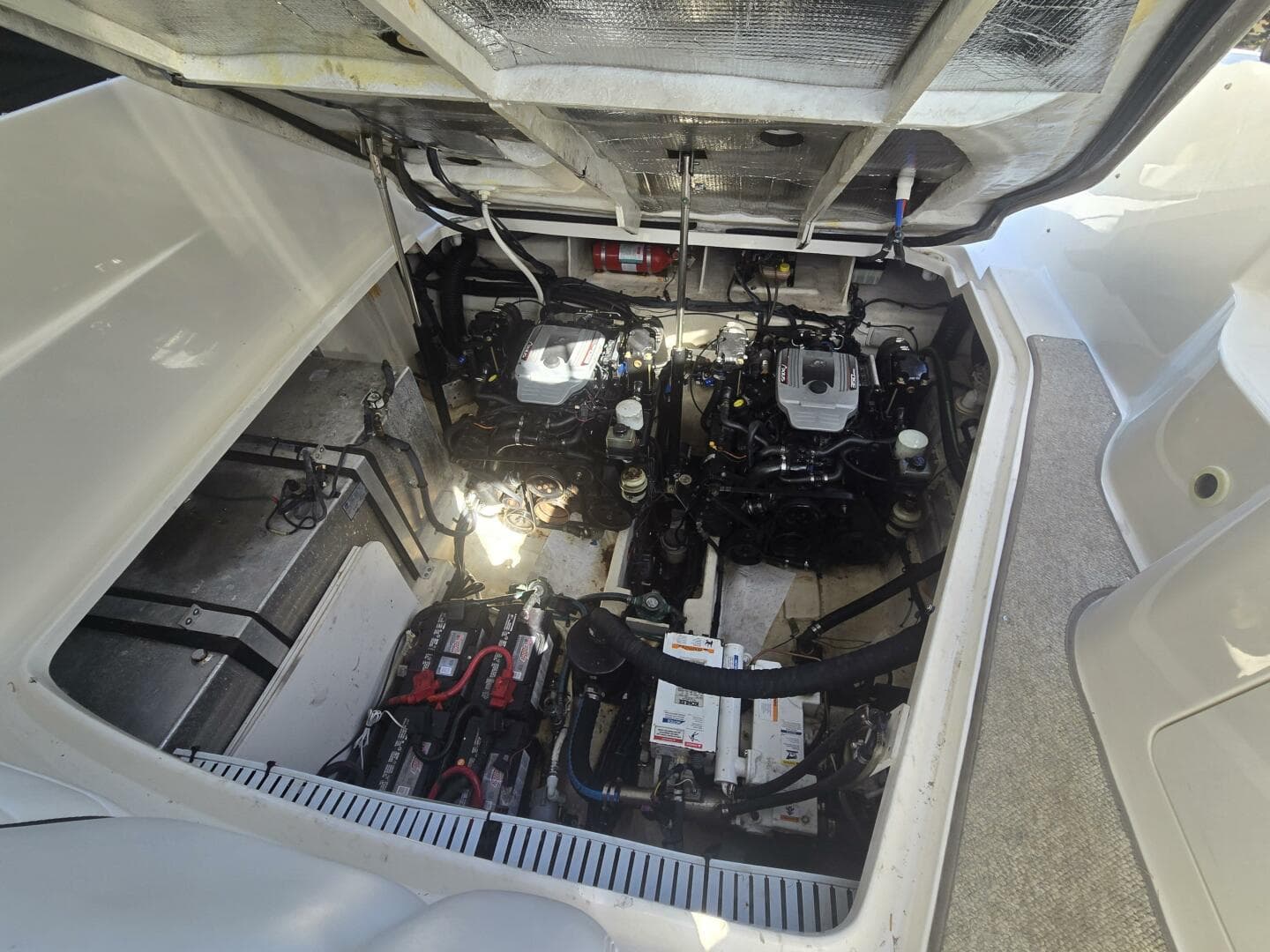 2010 Sea Ray 330 Sundancer