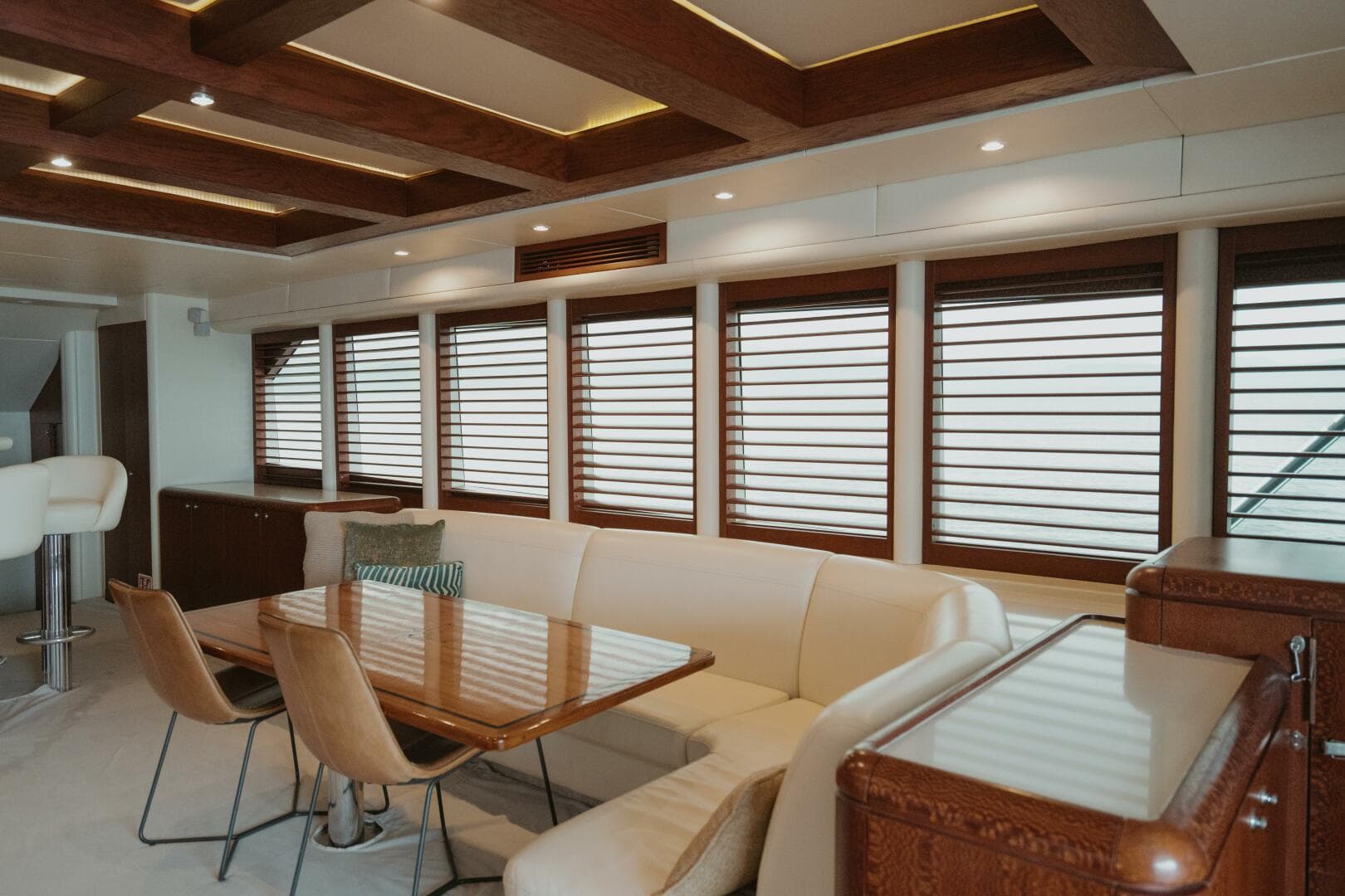 1996 87 Oceanfast Enclosed Bridge Sportfish - Aussie Rules