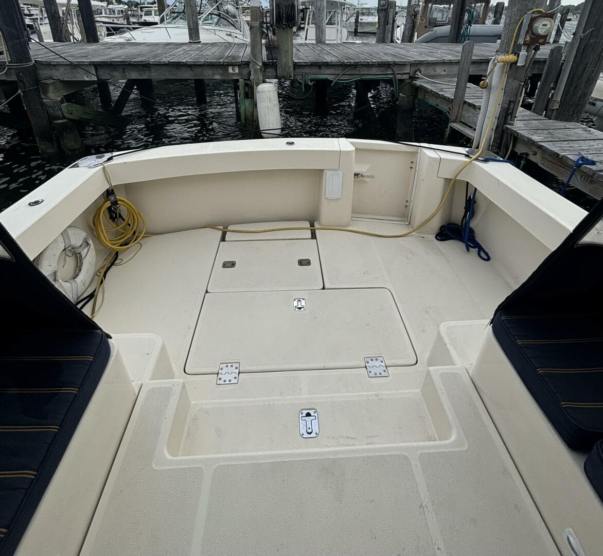 2005 Mainship Pilot 34 Rum Runner II