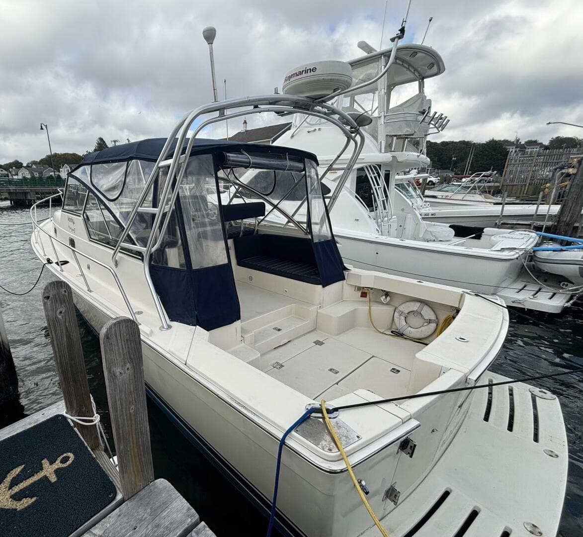 2005 Mainship Pilot 34 Rum Runner II