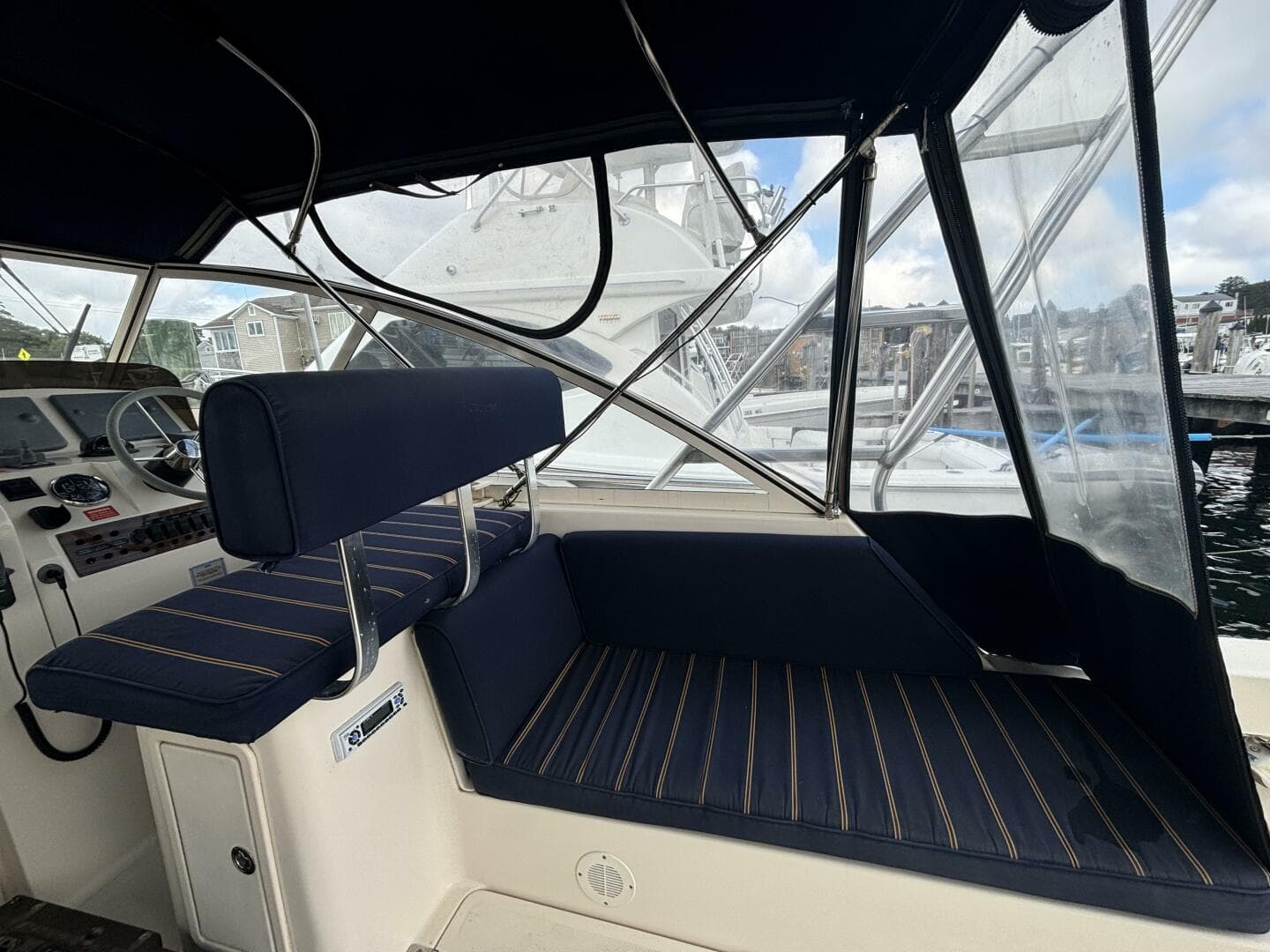 2005 Mainship Pilot 34 Rum Runner II