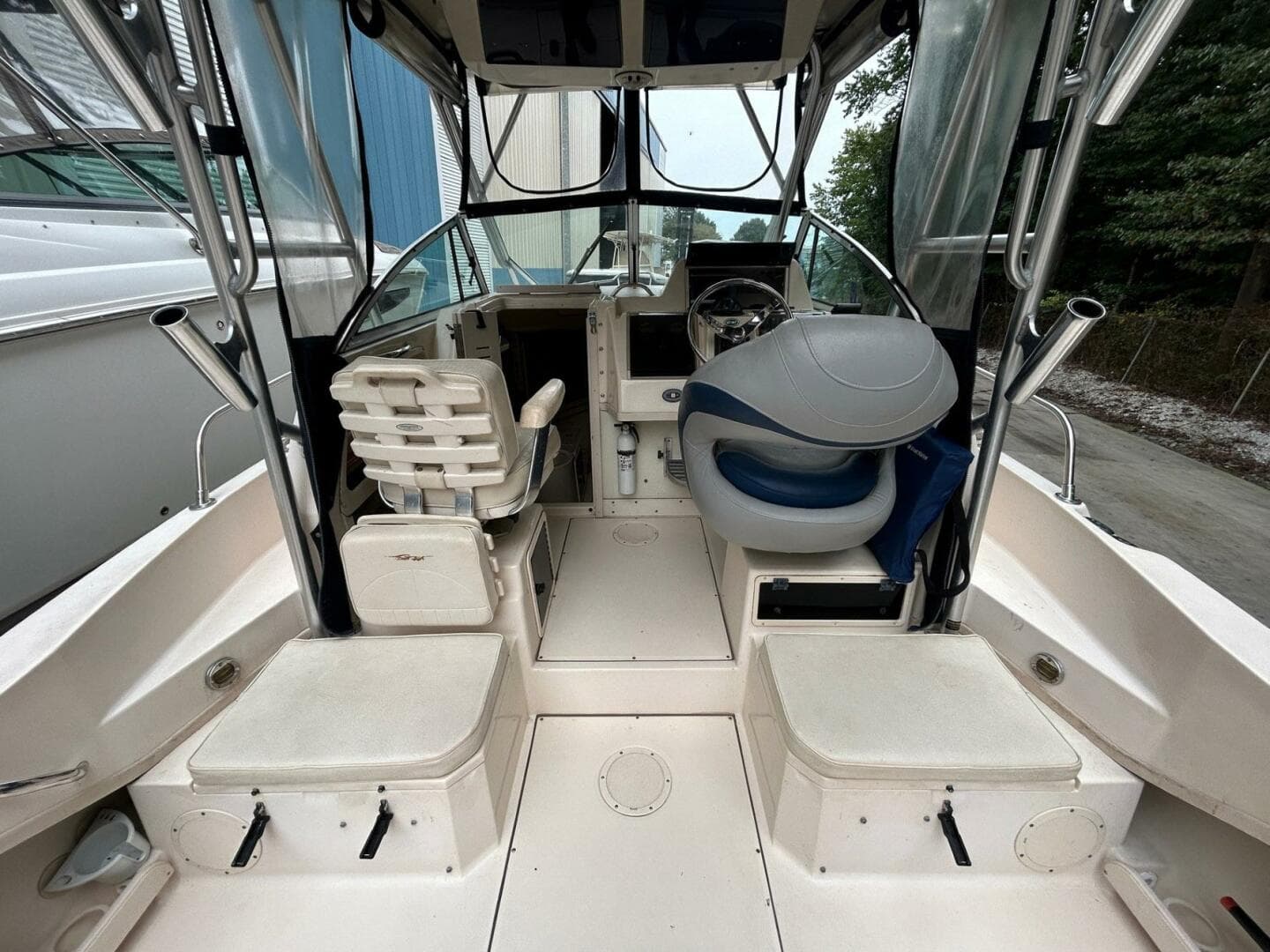 2004 Grady-White Gulfstream 232