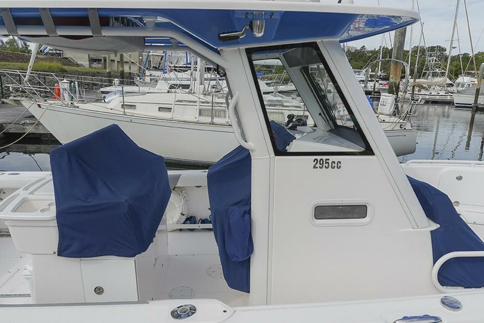 2015 Everglades 295 Center Console
