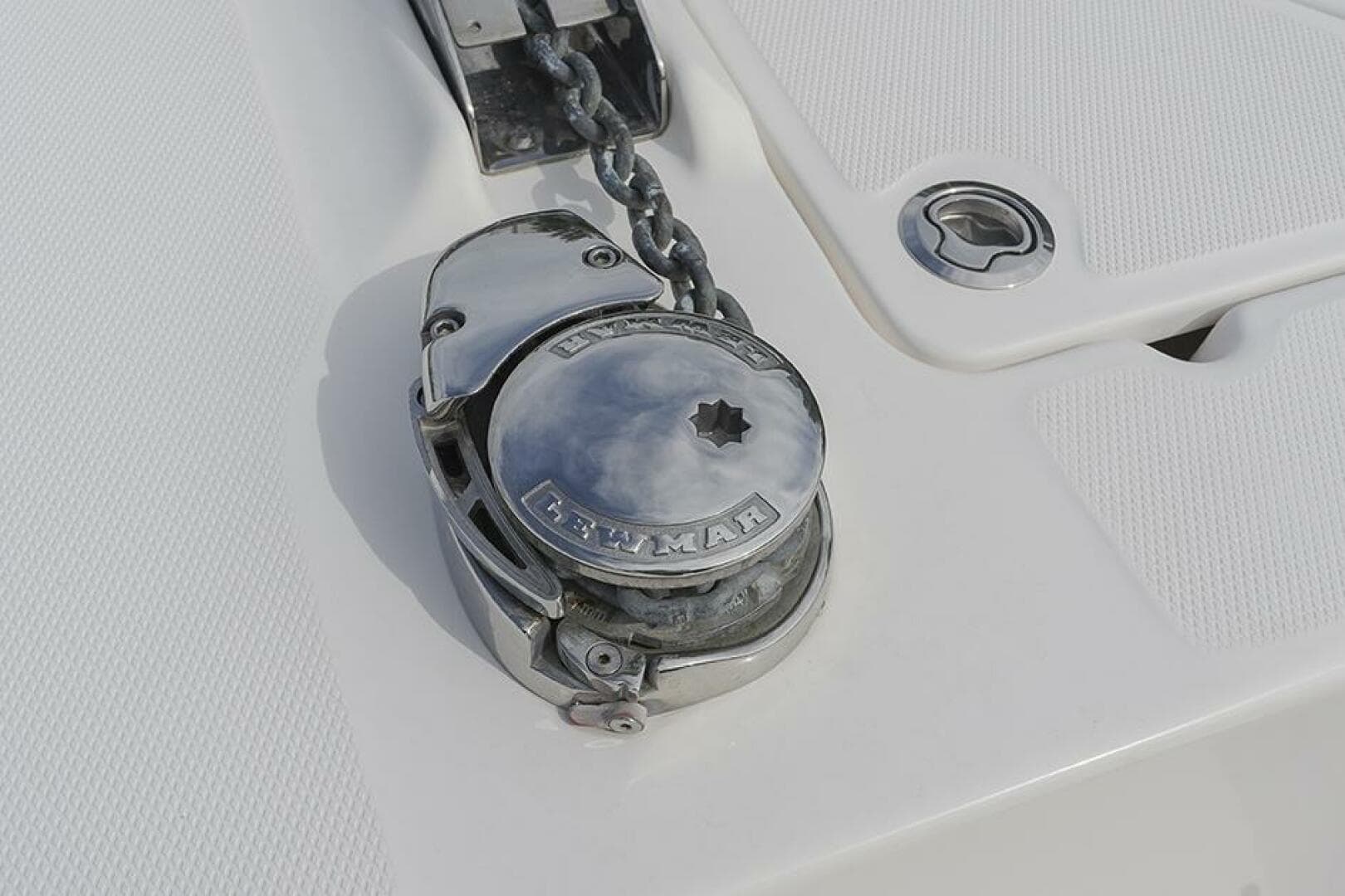 2015 Everglades 295 Center Console