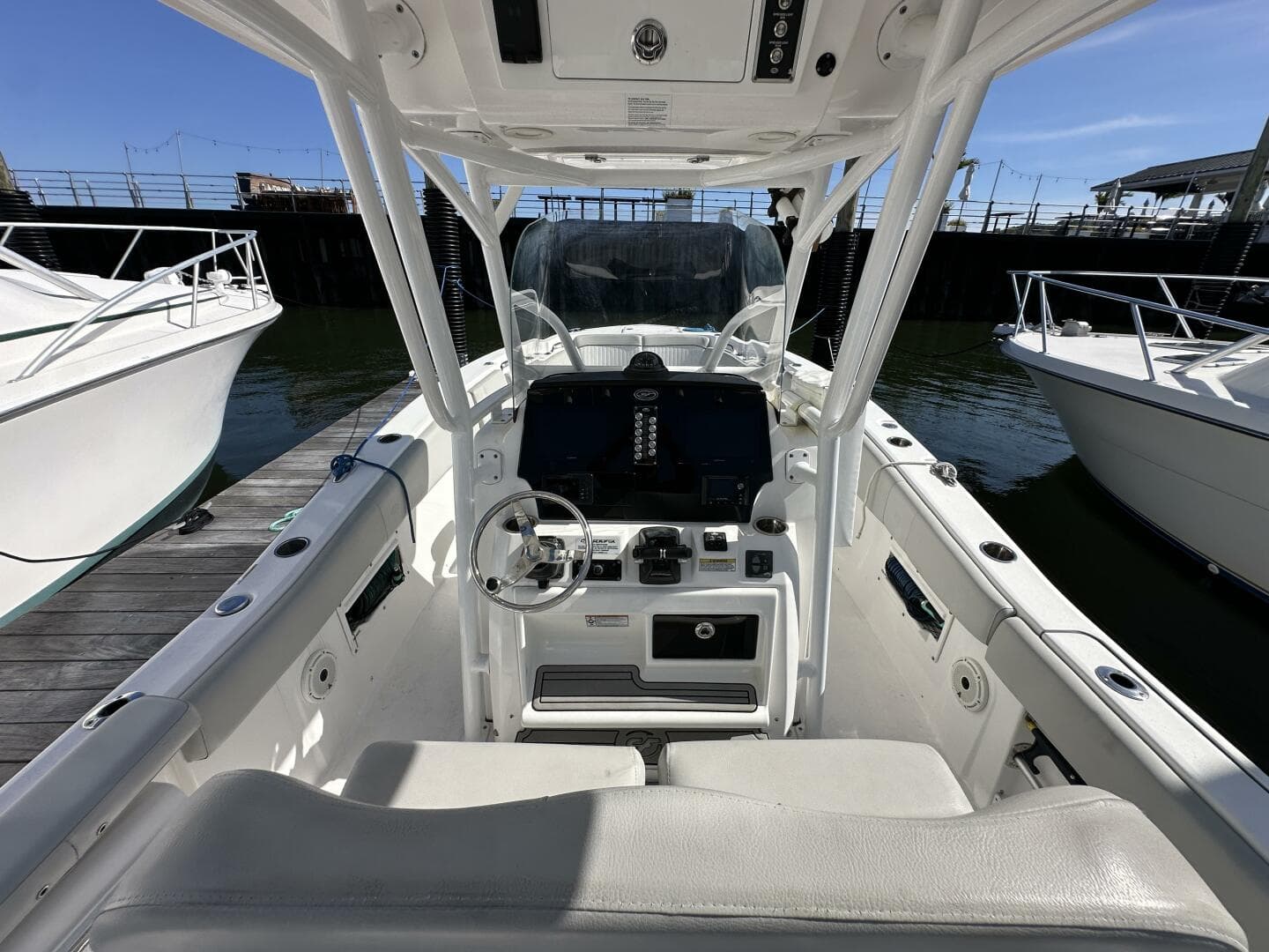 2021 Sea Fox 268 Commander