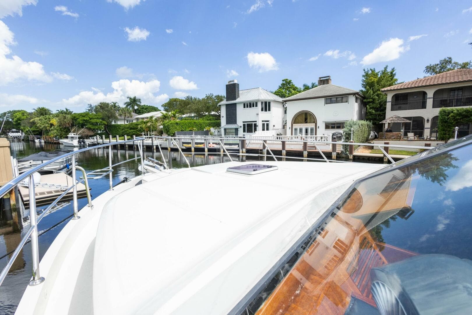 2005 Ocean Alexander Raised Pilothouse Flybridge Sedan