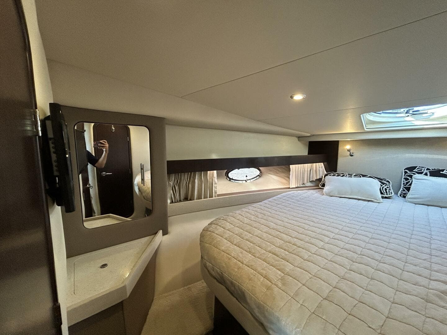 2018 Regal 42 Sport Coupe