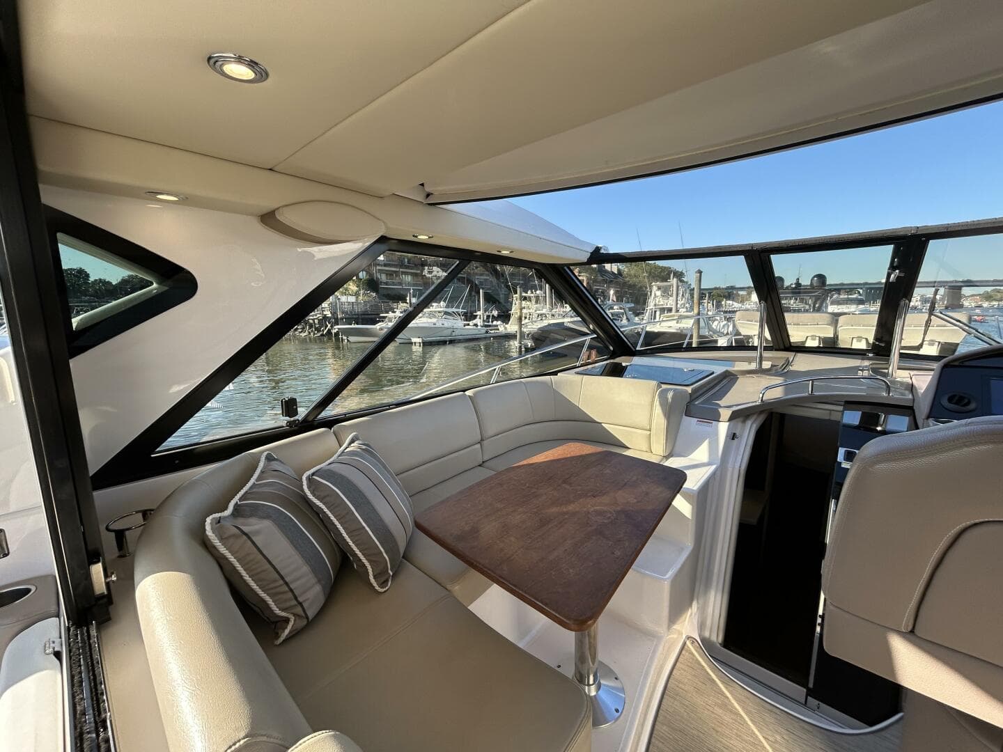 2018 Regal 42 Sport Coupe