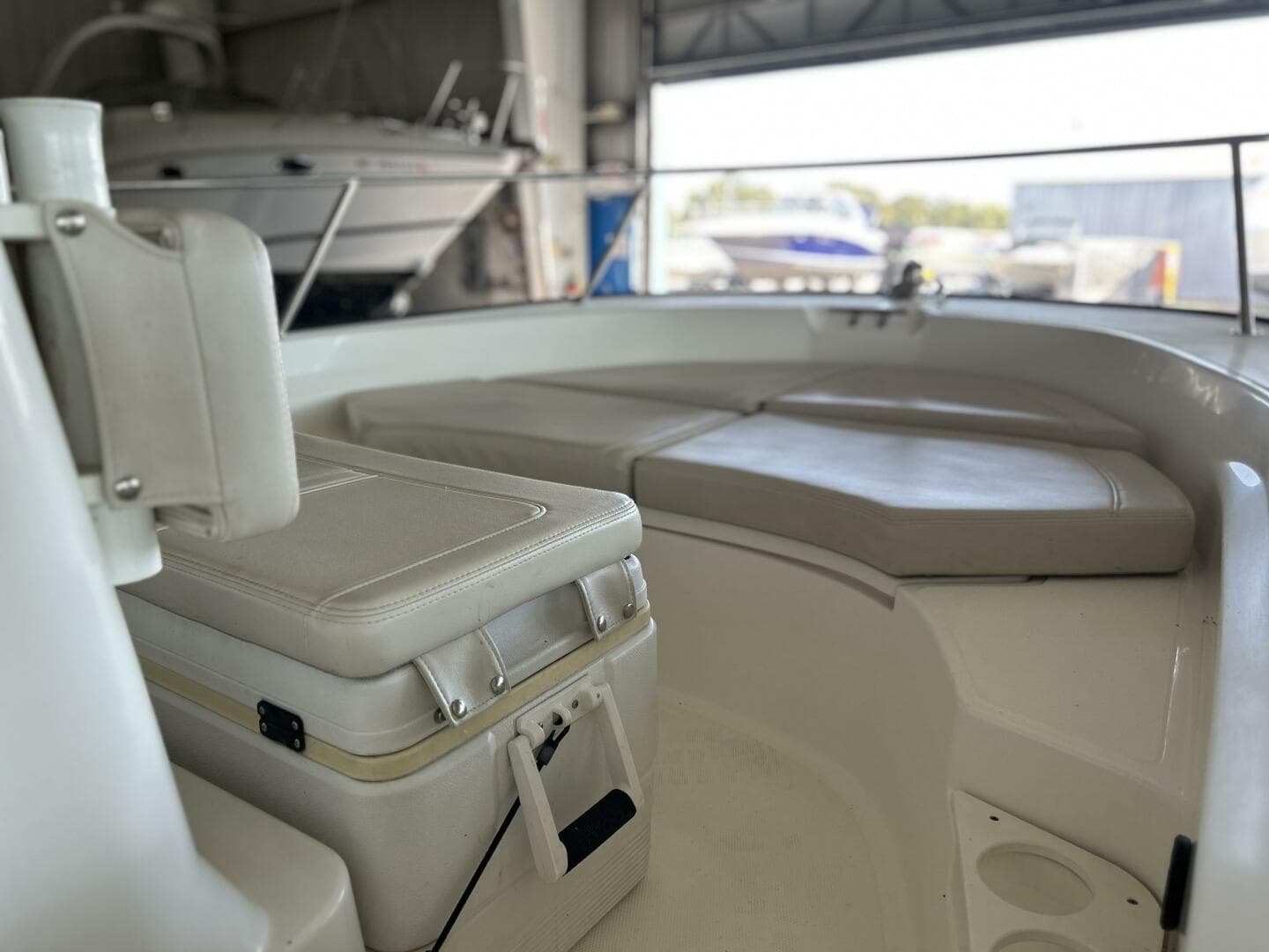 2020 Boston Whaler 